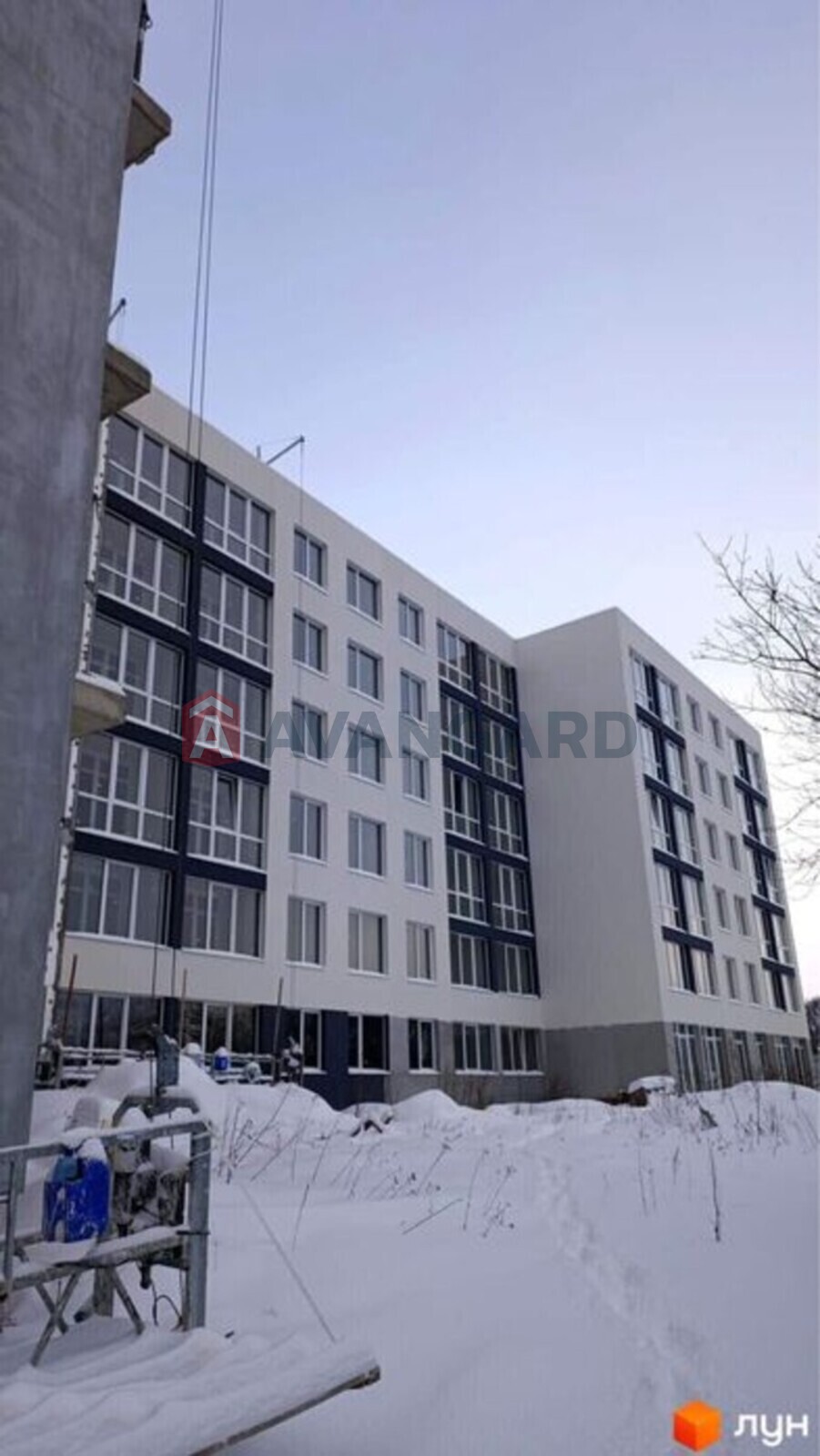 1 ��. ��������, 57,30/-/24 ��. �., 4/5 ������ ���� 7