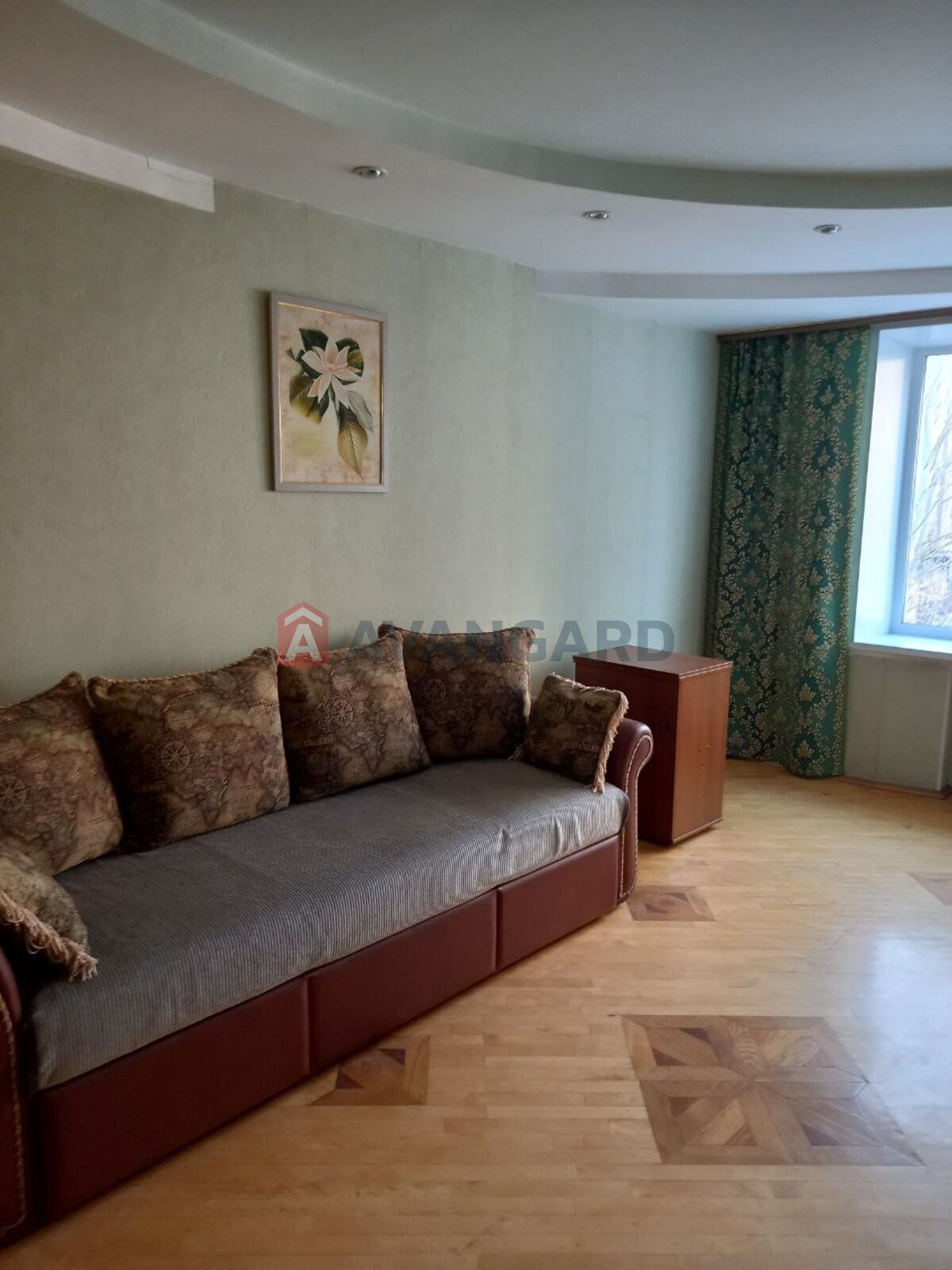 2 ��. ��������, 57/32/9 ��. �., 3/4 ������ ���� 8