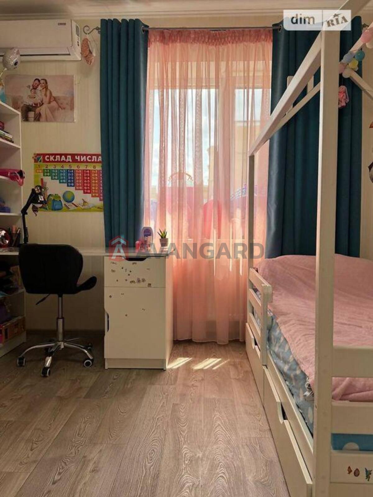 2 ����. ��������, 62/32/16 ��. �., 11/11 ���� ���� 14