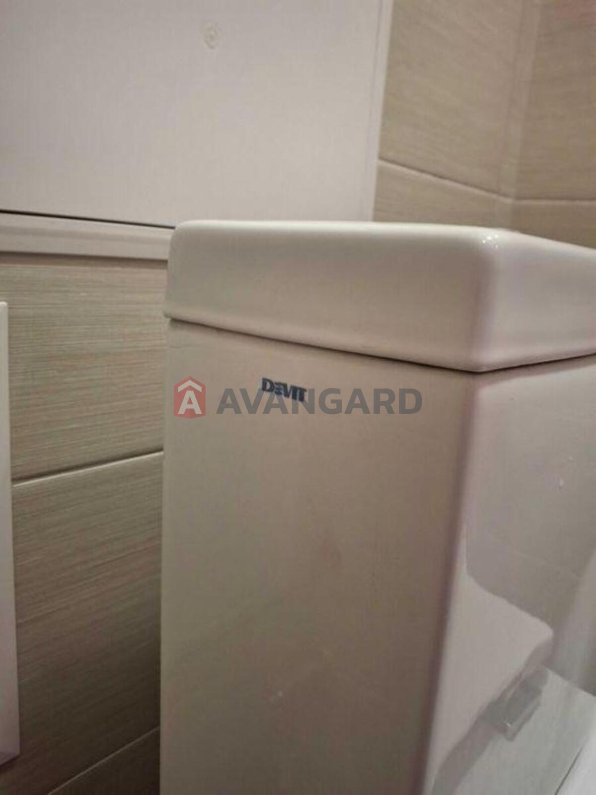 2 ����. ��������, 57/-/9 ��. �., 3/5 ���� ���� 12