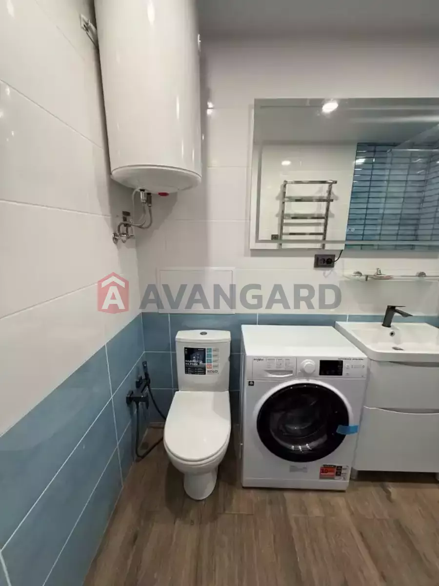 3 ��. ��������, 68/-/10 ��. �., 3/9 ������ ���� 10