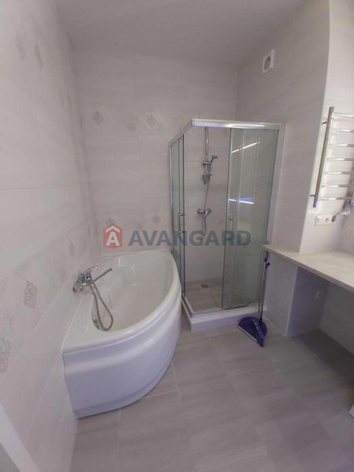 2 ��. ��������, 80/-/30 ��. �., 11/26 ������ ���� 15