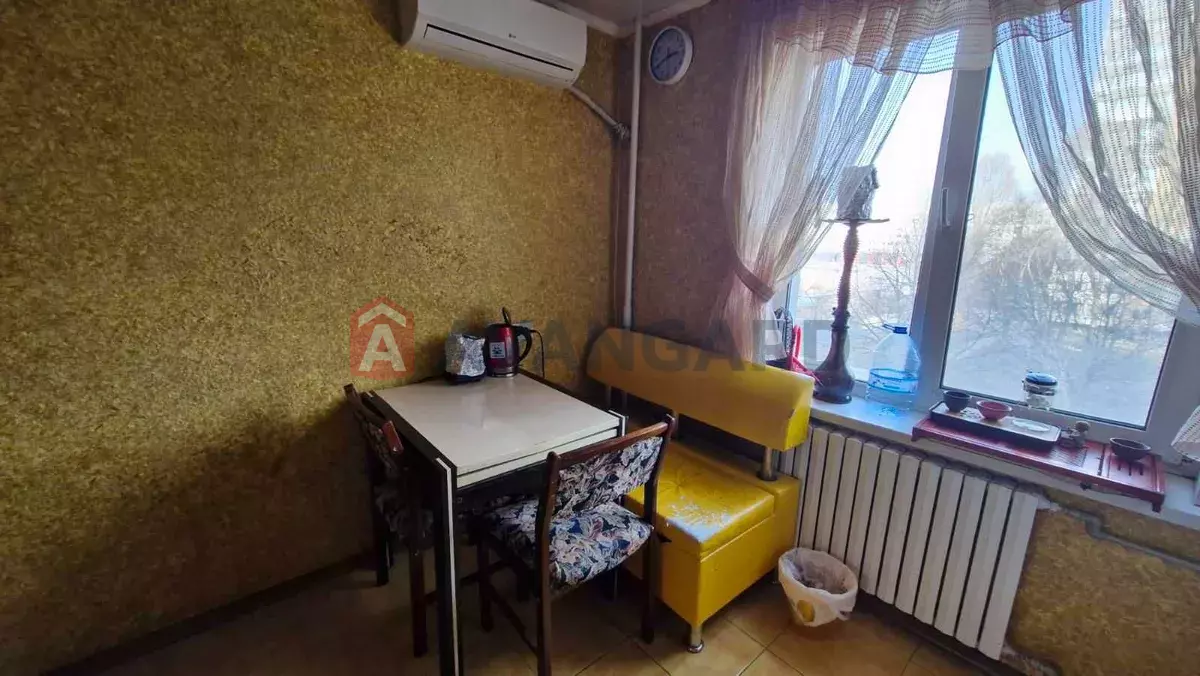 2 ��. ��������, 53/-/9 ��. �., 4/14 ������ ���� 8