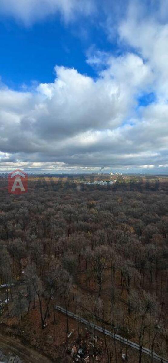 3 ��. ��������, 84/-/15 ��. �., 23/25 ������ ���� 17