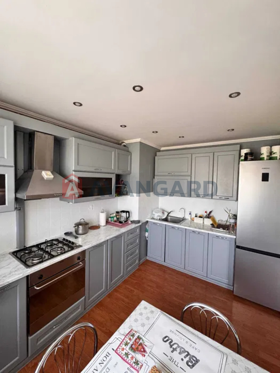 3 ��. ��������, 64/-/11 ��. �., 7/9 ������ ���� 1