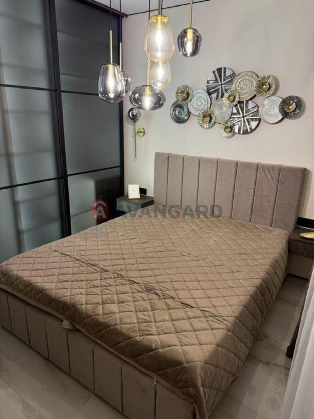 1 ��. ��������, 30/-/10 ��. �., 4/21 ������ ���� 18