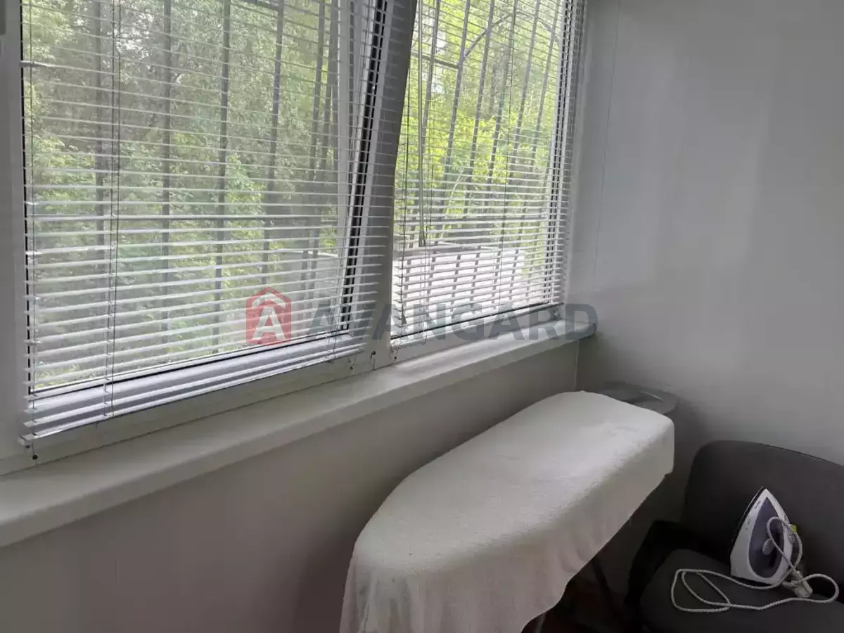 3 ��. ��������, 80/47/9 ��. �., 2/14 ������ ���� 17