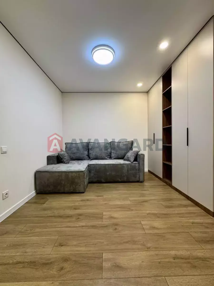 2 ��. ��������, 45/-/- ��. �., 2/10 ������ ���� 6