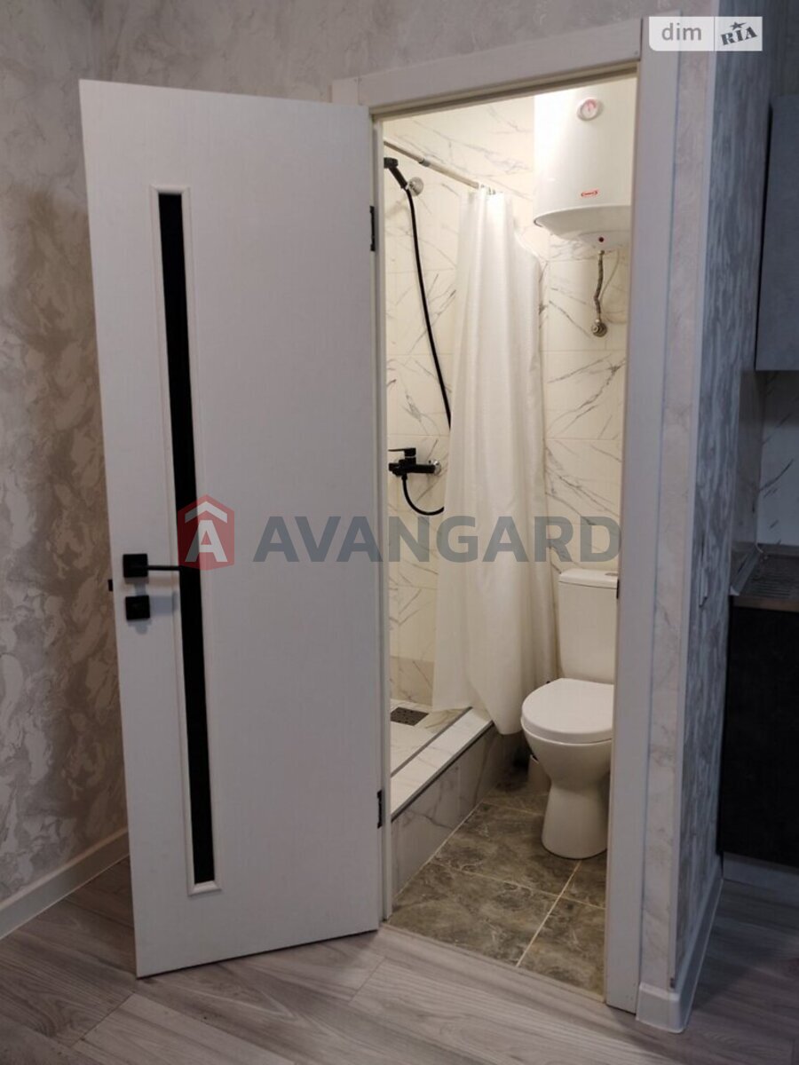 1 ��. ��������, 28/-/5 ��. �., 1/2 ������ ���� 13