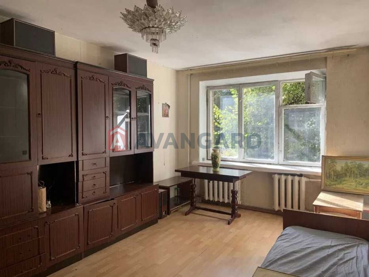 1 ��. ��������, 30/-/6 ��. �., 2/5 ������ ���� 7