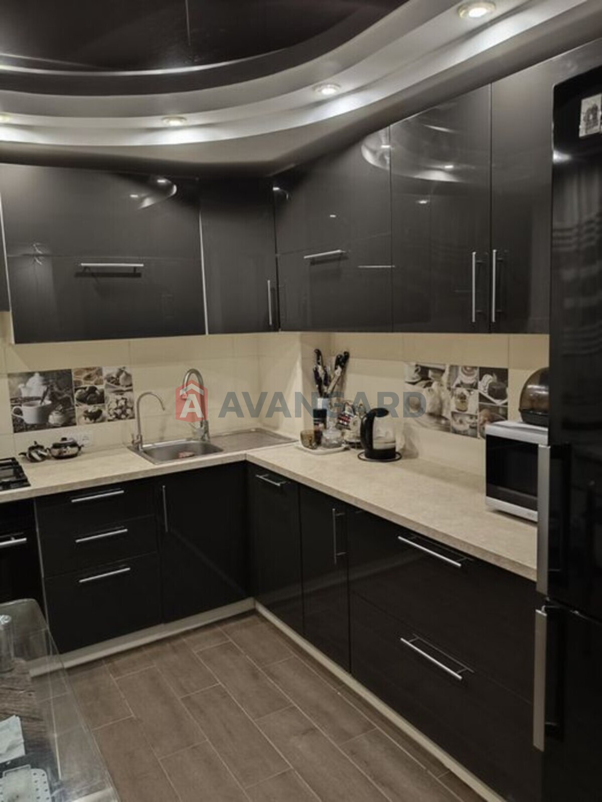 3 ����. ��������, 66/-/9 ��. �., 8/9 ���� ���� 3