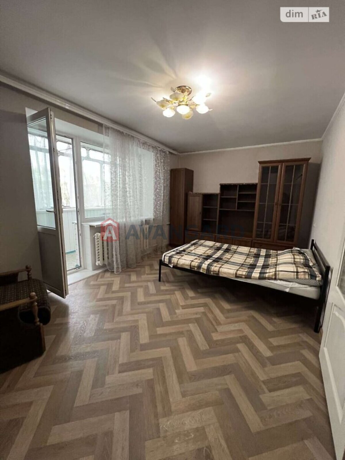 2 ��. ��������, 47/27/7 ��. �., 5/5 ������ ���� 3