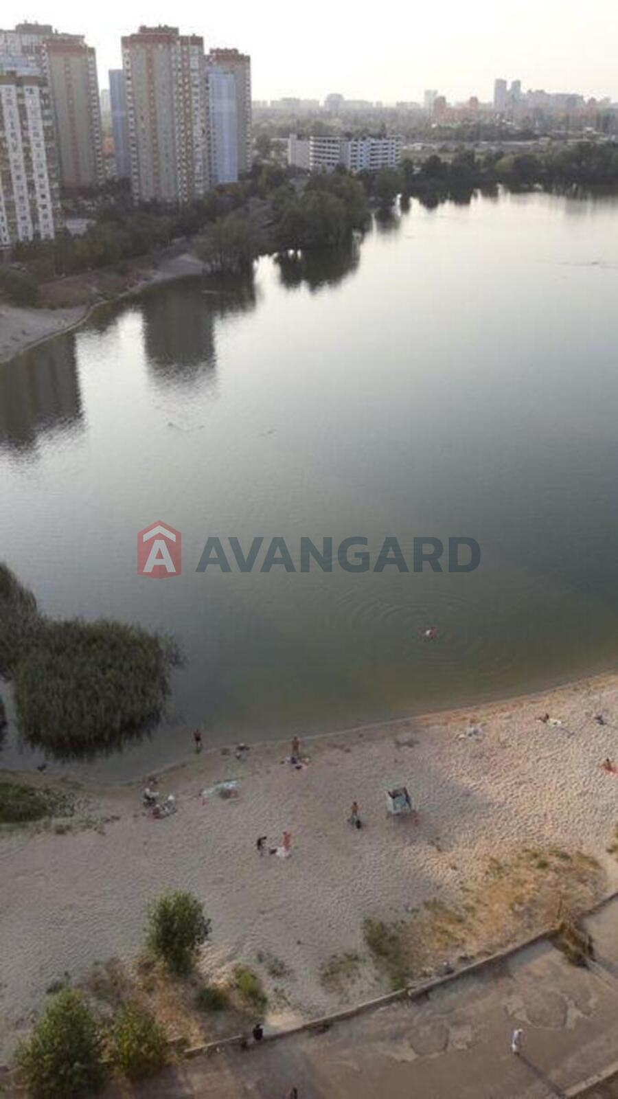 2 ��. ��������, 56/-/8 ��. �., 15/18 ������ ���� 12