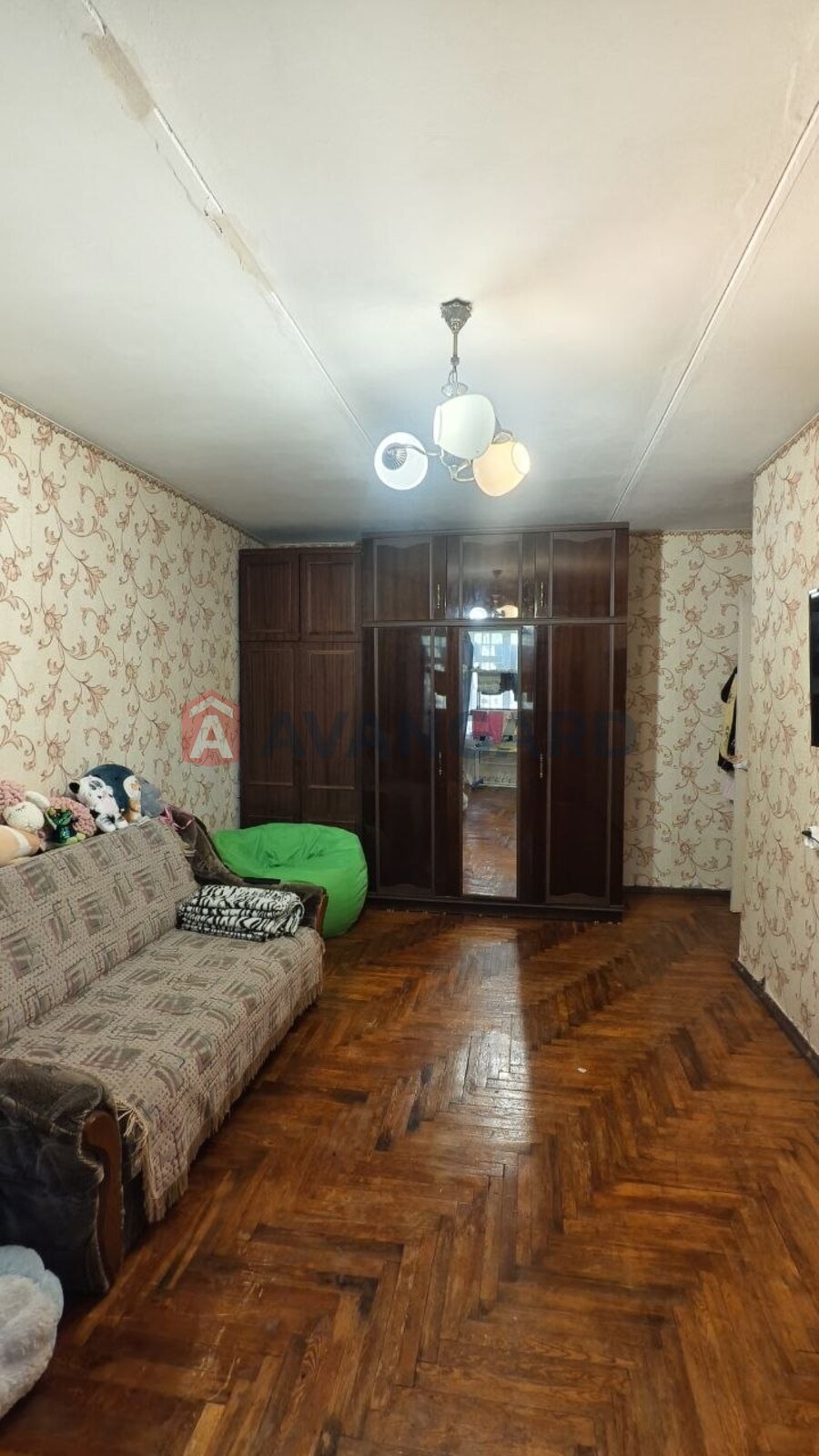 2 ��. ��������, 48/29/7 ��. �., 2/9 ������ ���� 4