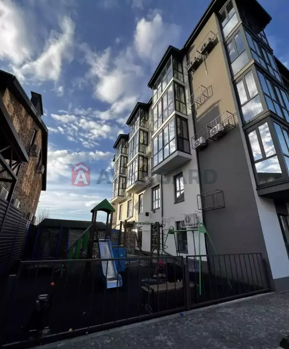 2 ��. ��������, 41/-/- ��. �., 2/5 ������ ���� 2