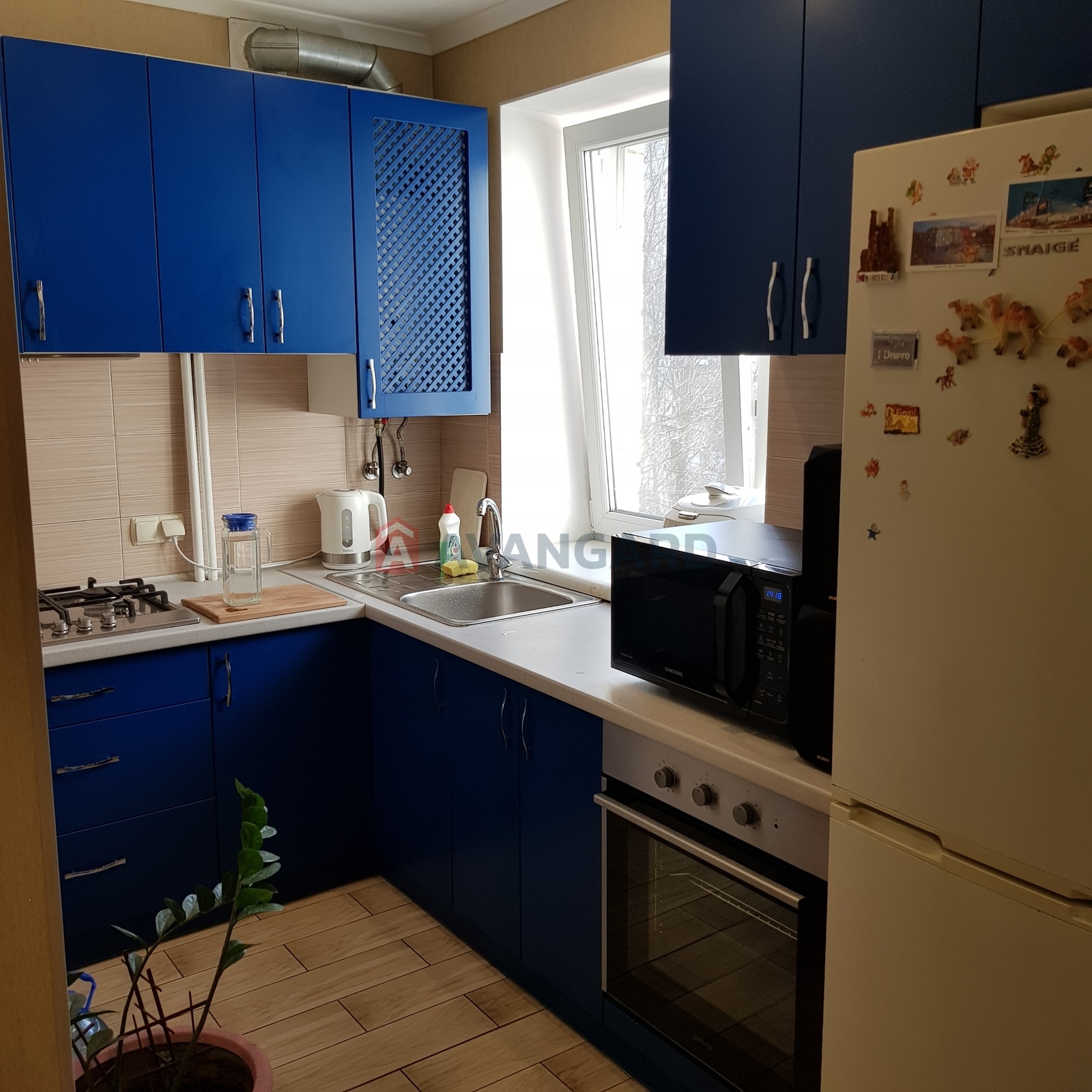 1 ��. ��������, 29,3/17,5/4,4 ��. �., 5/5 ������ ���� 13