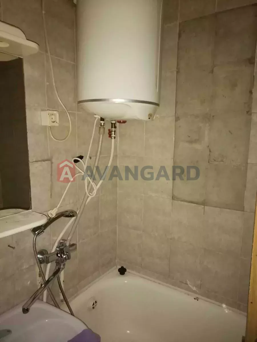 3 ����. ��������, 61/-/7 ��. �., 6/10 ���� ���� 12