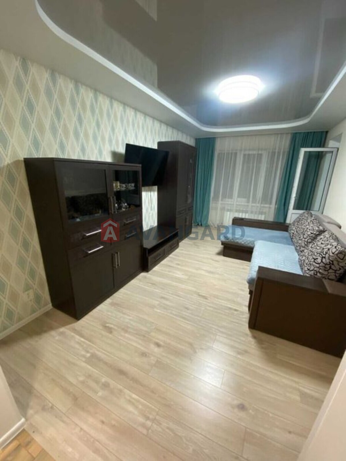 3 ��. ��������, 65/-/10 ��. �., 5/9 ������ ���� 7