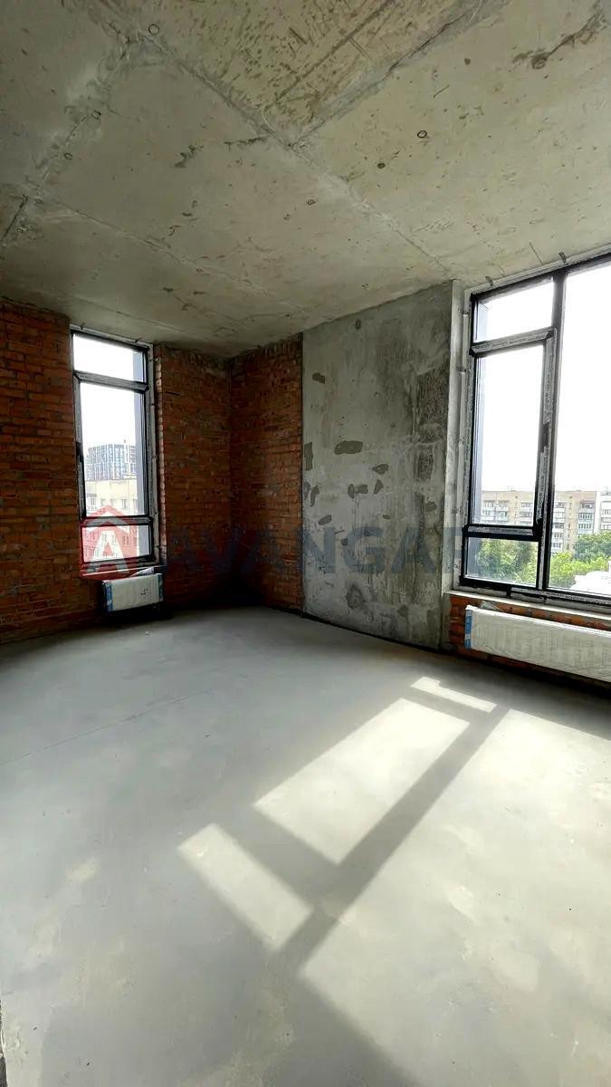 3 ����. ��������, 105 / 47 / 38 ��. �., 6/21 ���� ���� 9