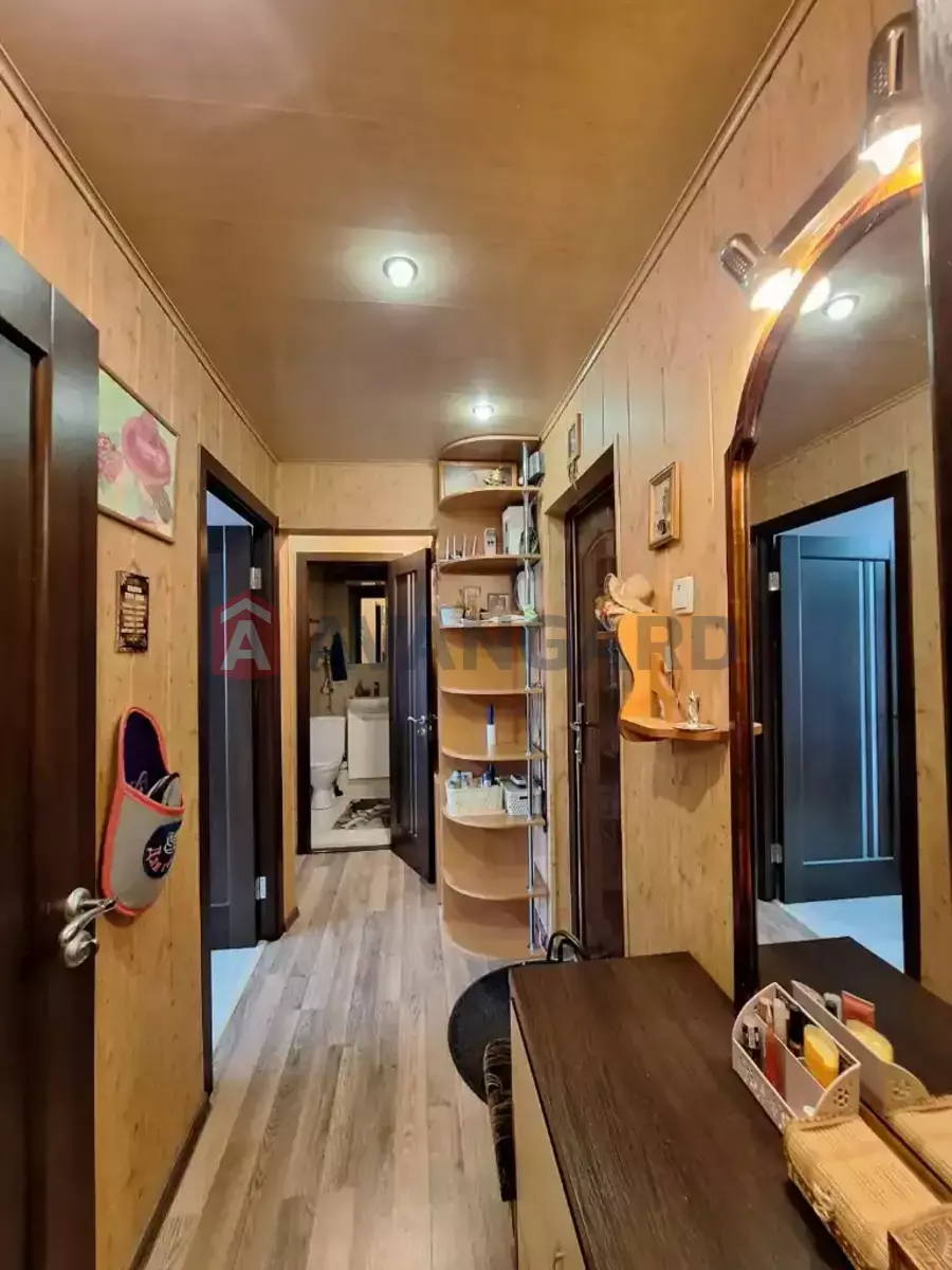 2 ��. ��������, 45/27/7 ��. �., 9/9 ������ ���� 18