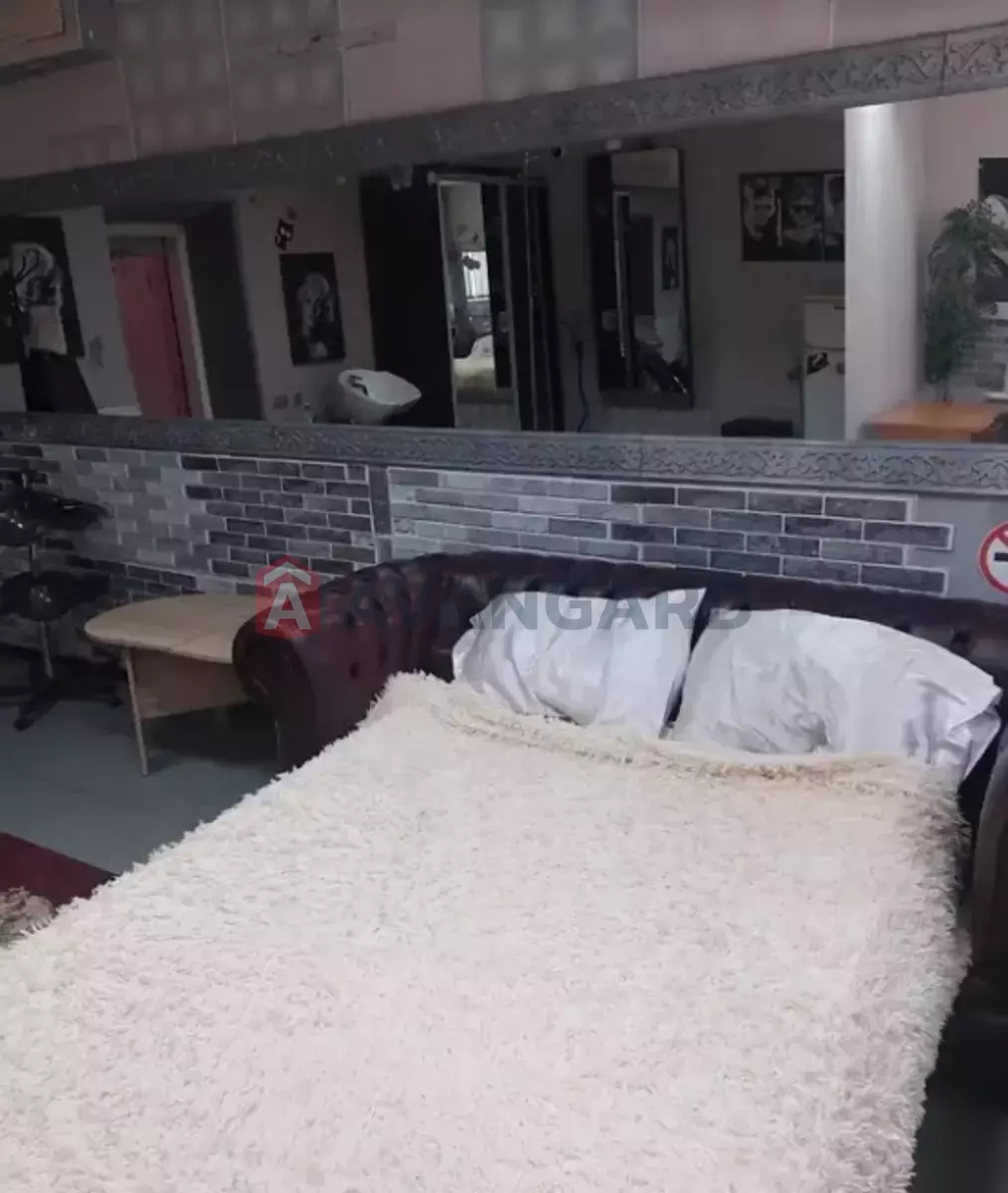 2 ��. ��������, 50/-/- ��. �., 1/5 ������ ���� 4