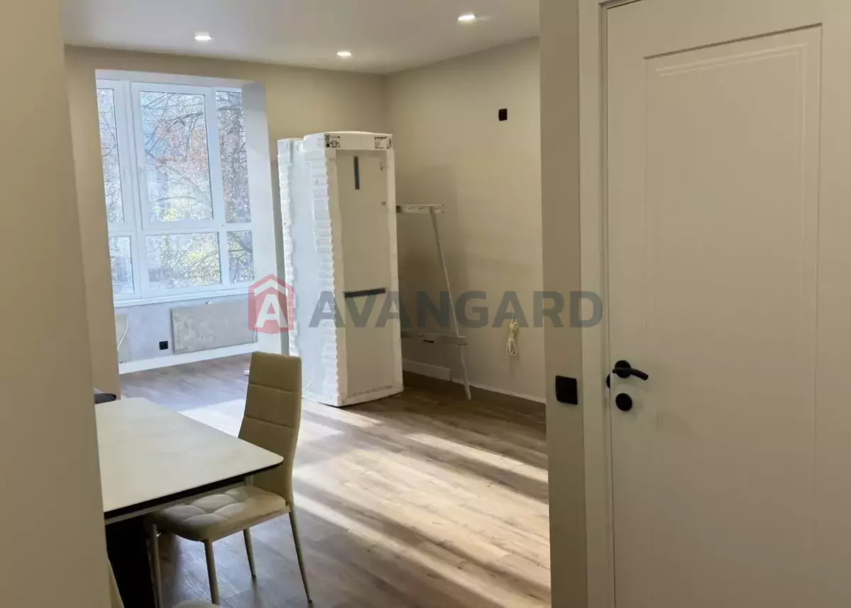 2 . , 42/-/- . ., 2/5   1