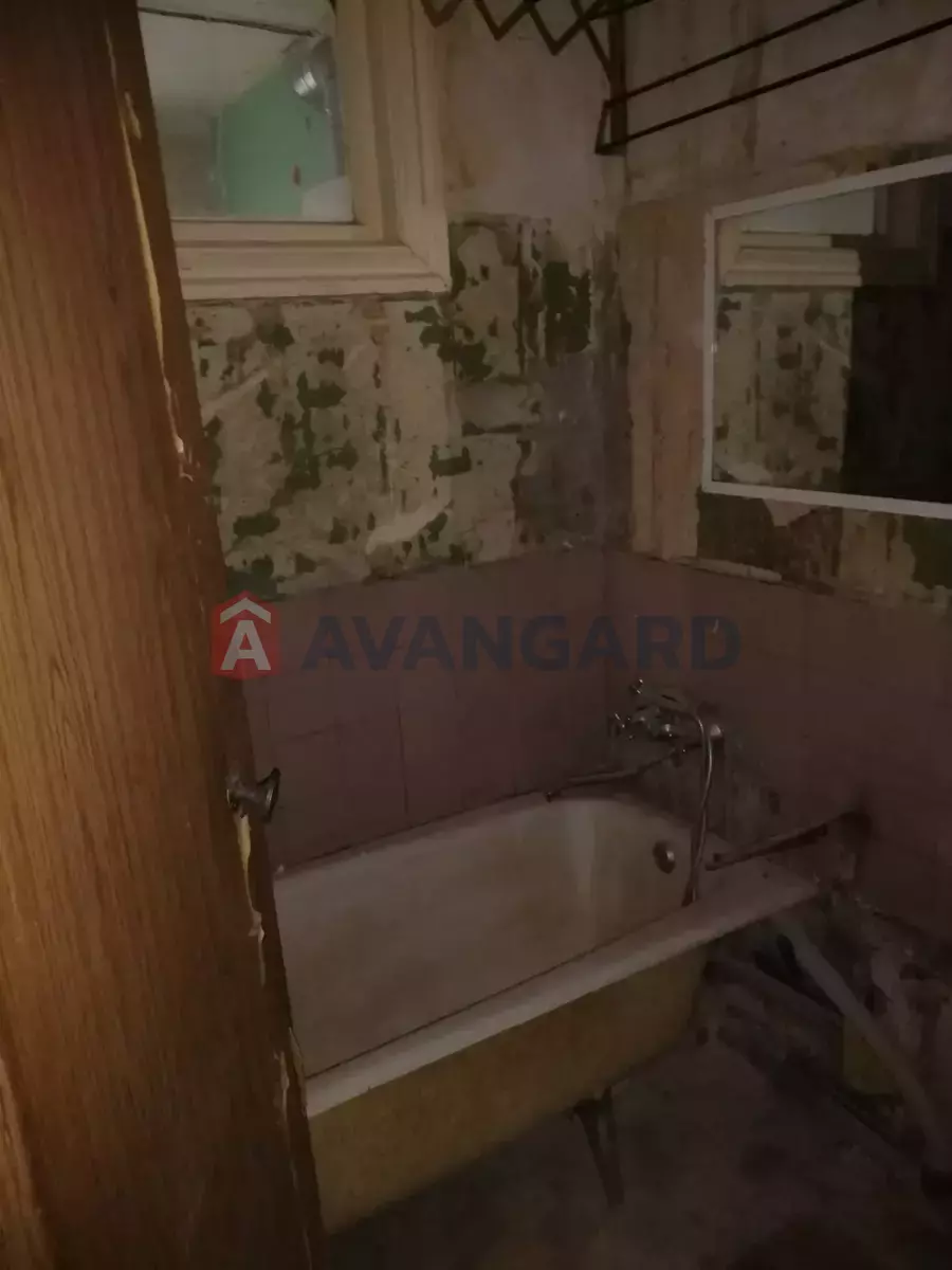 3 . , 57/40/6 . ., 5/5   8