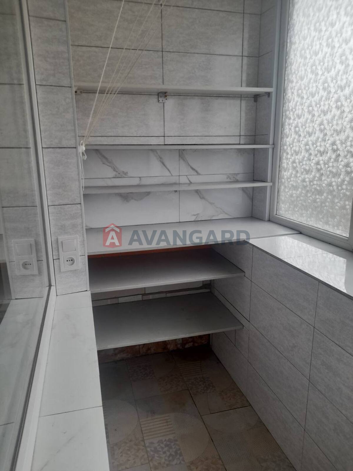 3 ��. ��������, 53.85/6.3/37.7 ��. �., 3/5 ������ ���� 10