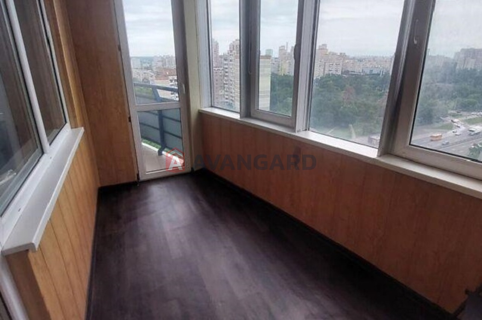 2 ��. ��������, 81/-/- ��. �., 17/25 ������ ���� 11