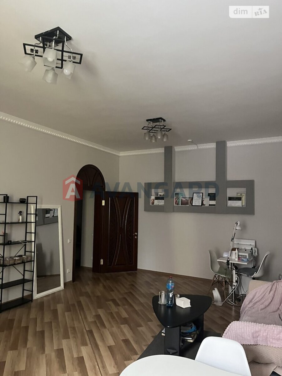 3 ����. ��������, 64/55/- ��. �., 1/2 ���� ���� 7