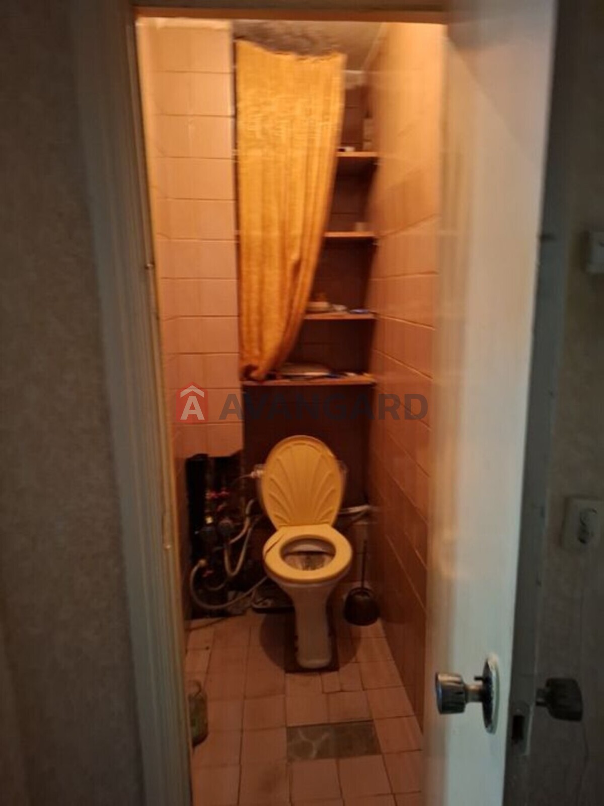 3 ��. ��������, 76/-/10 ��. �., 8/10 ������ ���� 11