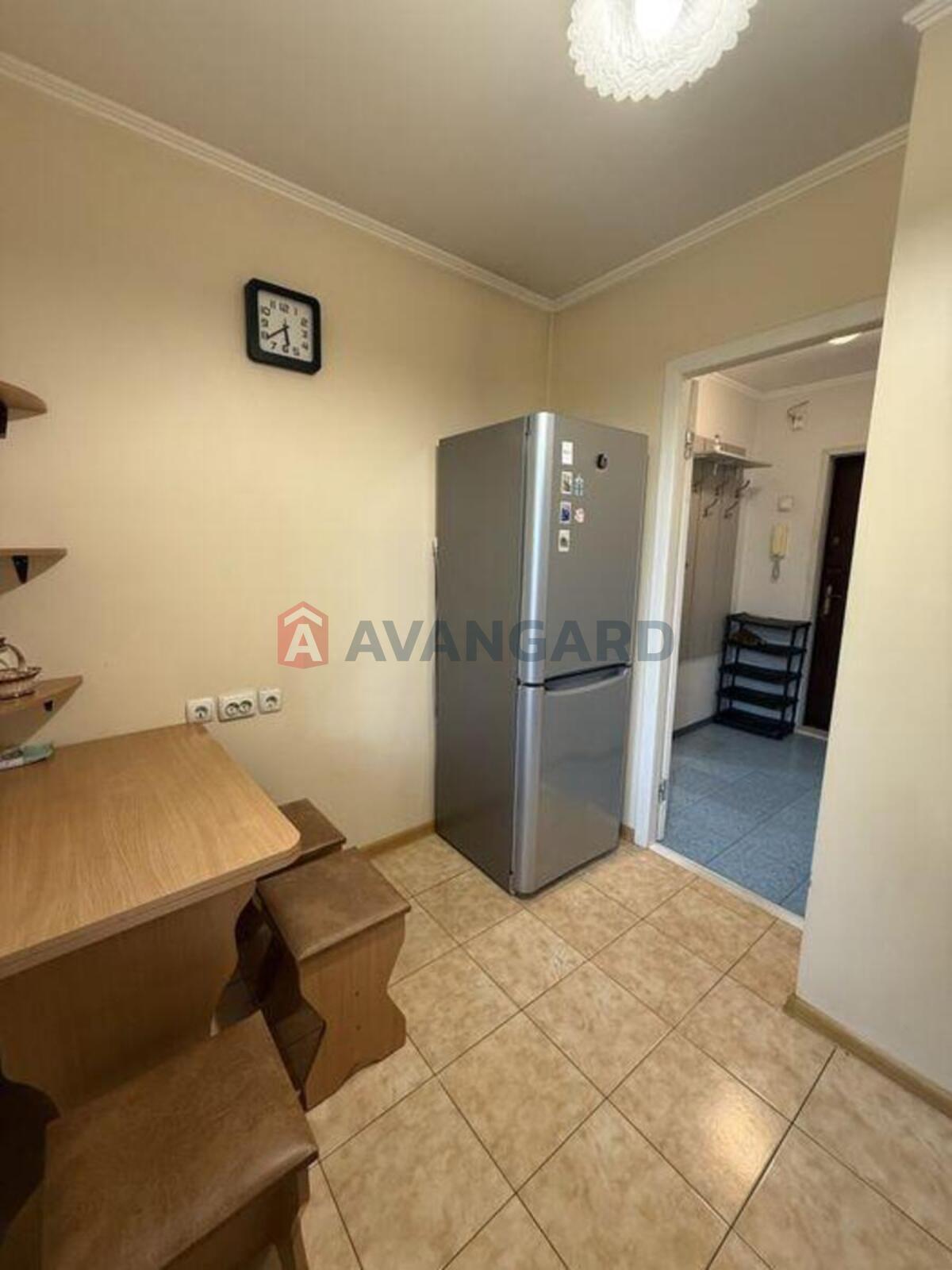 1 ��. ��������, 28/-/6 ��. �., 3/9 ������ ���� 5