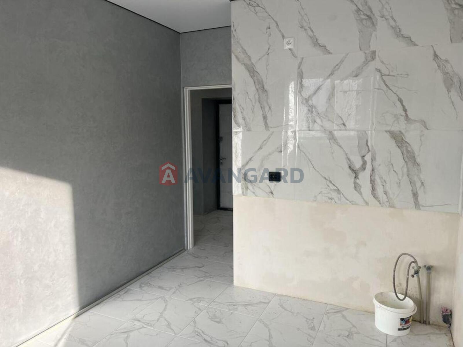 1 ��. ��������, 42/-/10 ��. �., 8/10 ������ ���� 1