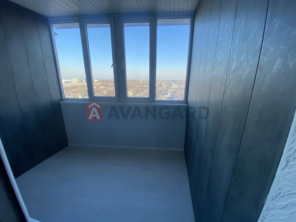 3 . , 68/-/8 . ., 9/9   7