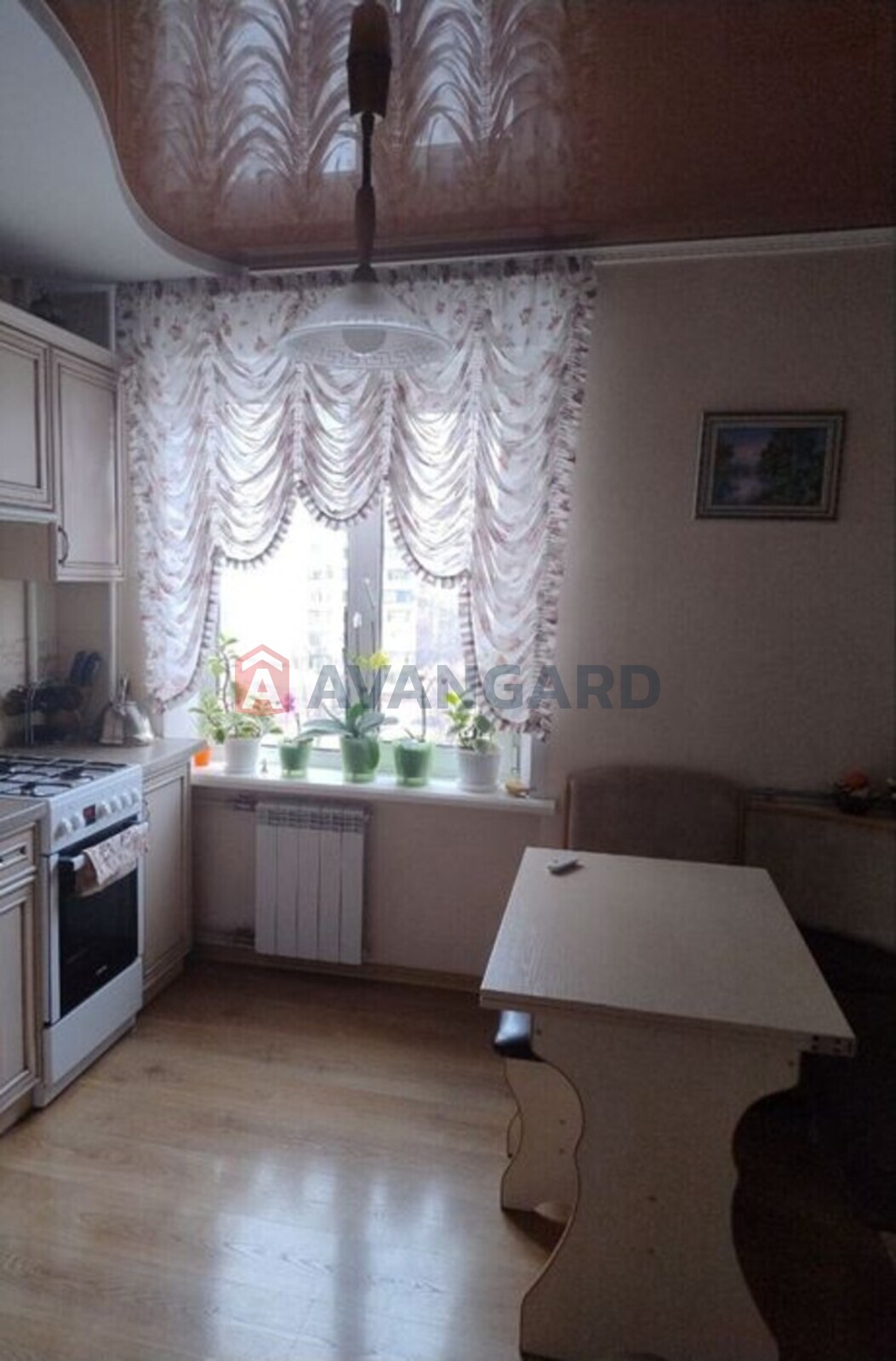 3 ��. ��������, 68/-/8 ��. �., 6/9 ������ ���� 7