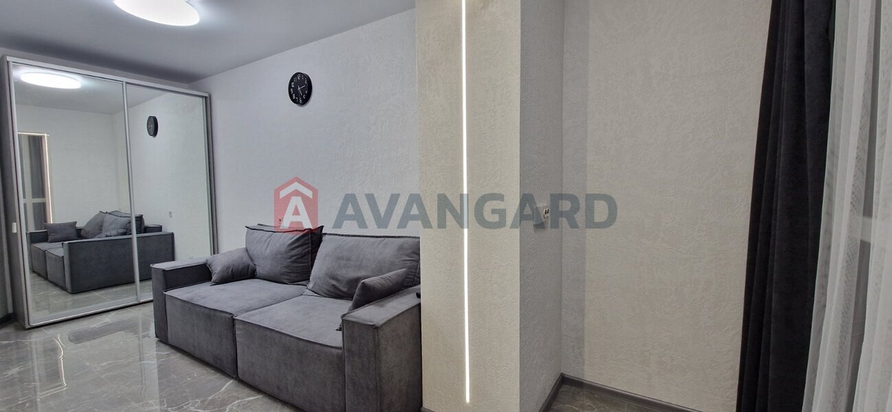 1 ��. ��������, 34/15/10 ��. �., 3/6 ������ ���� 20