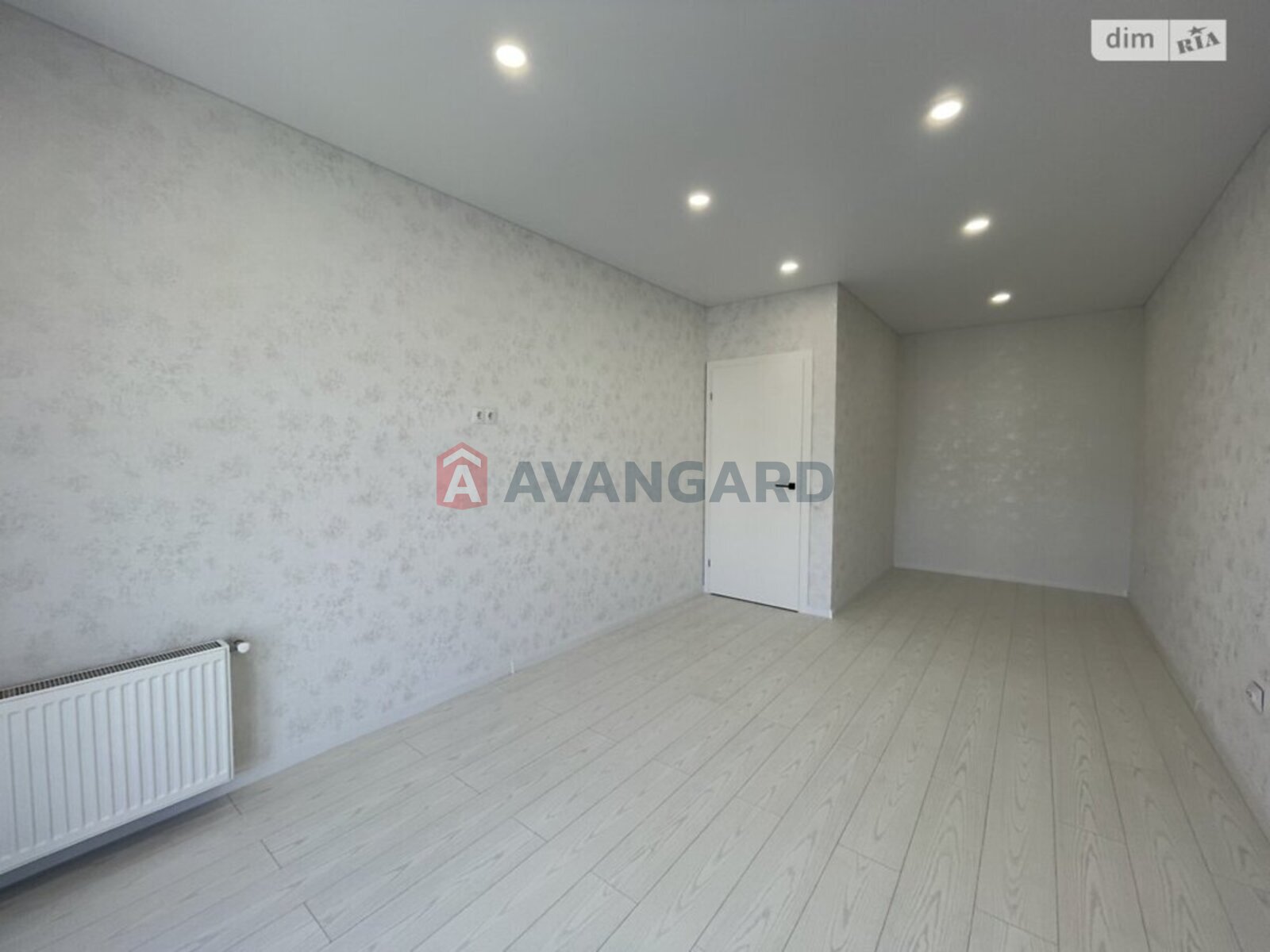 1 ��. ��������, 42/20/13 ��. �., 9/9 ������ ���� 1