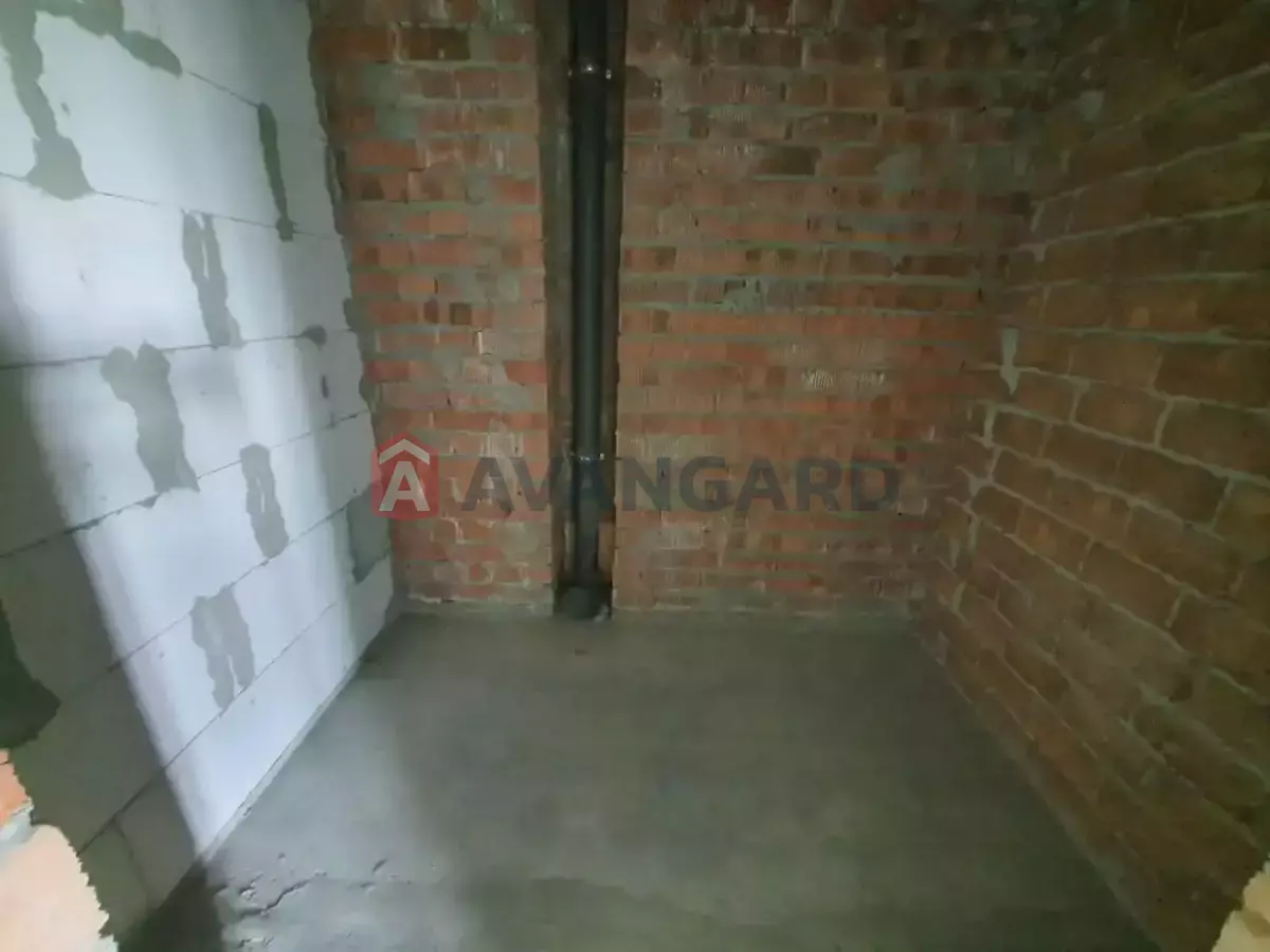 2 ��. ��������, 65/-/- ��. �., 6/10 ������ ���� 7