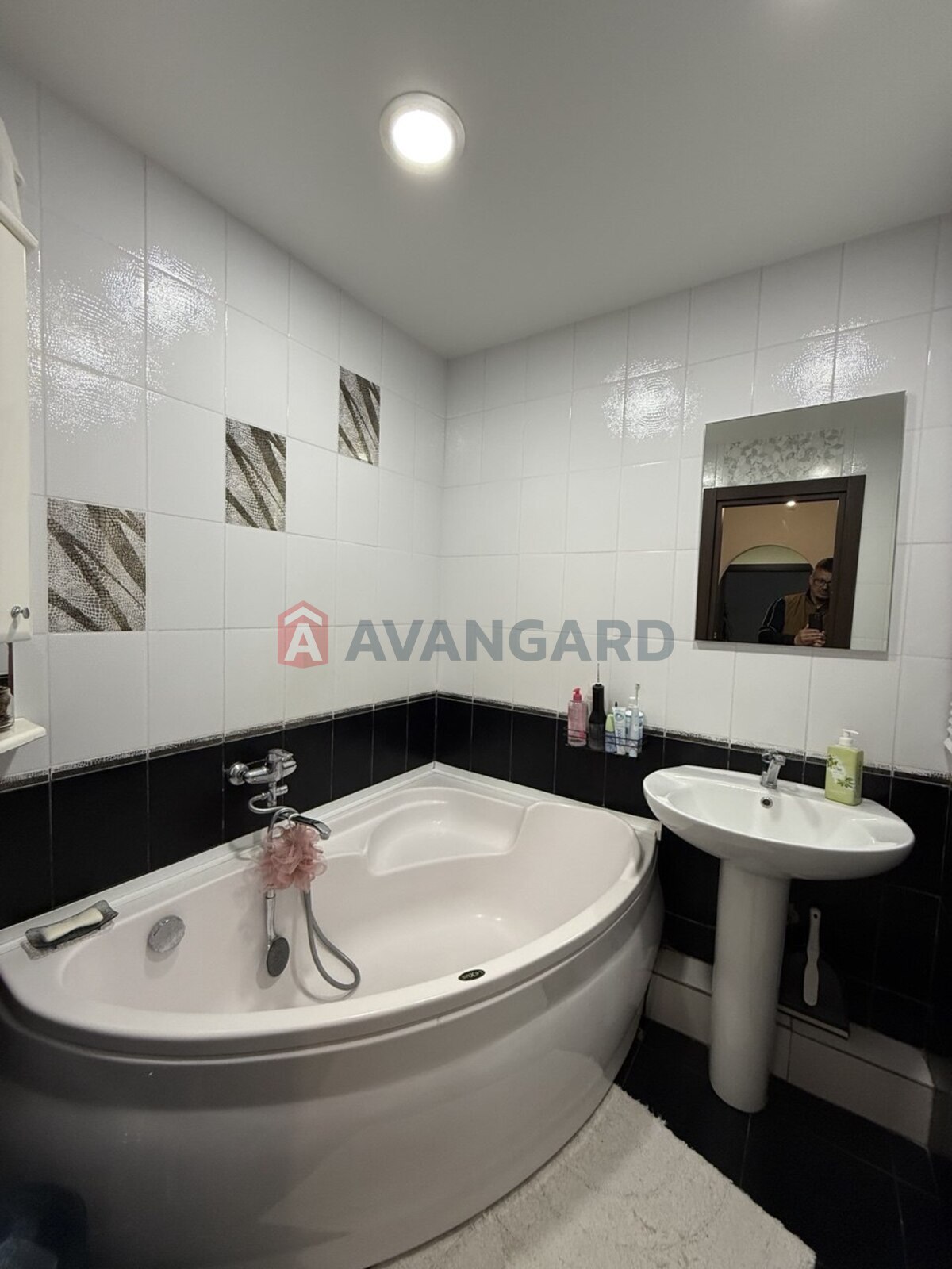 3 ��. ��������, 72/-/9 ��. �., 9/9 ������ ���� 12