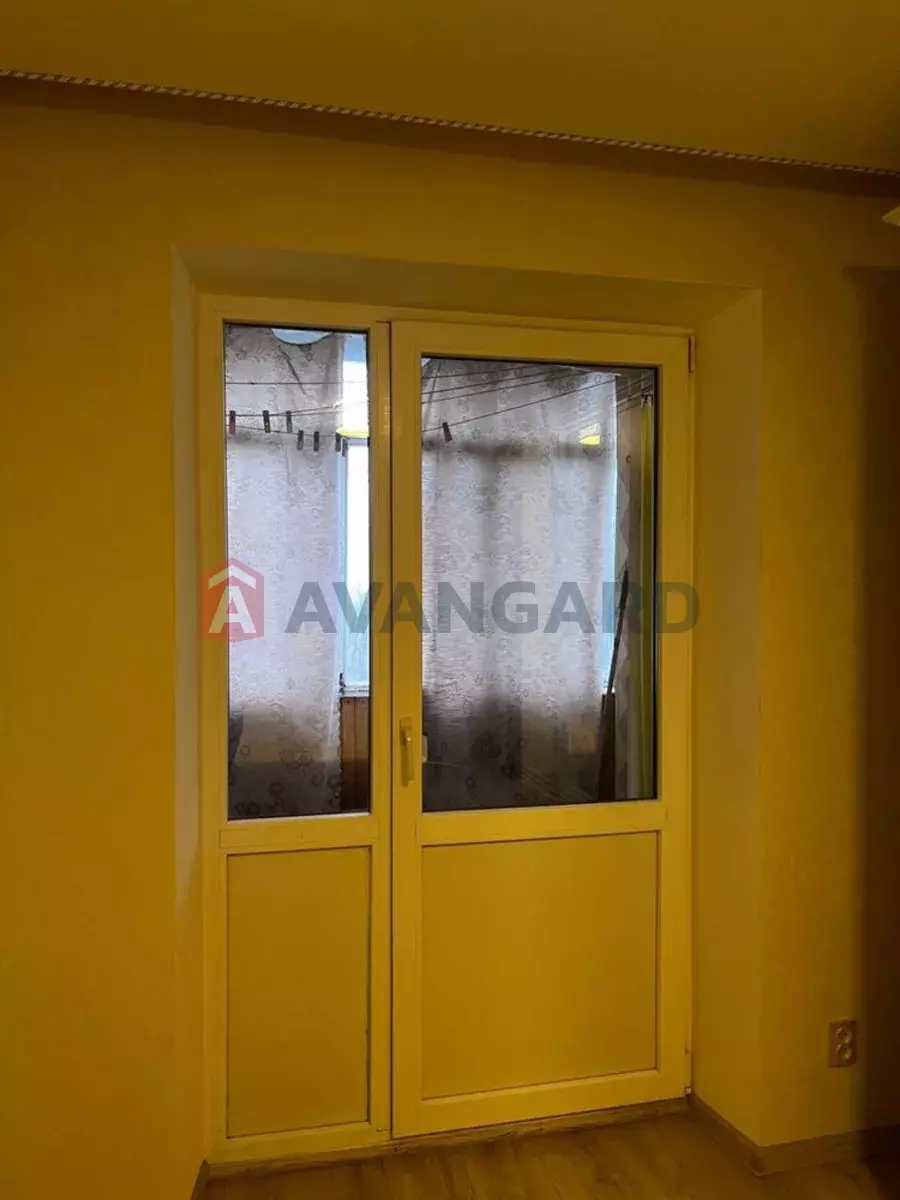 2 ��. ��������, 49/-/8 ��. �., 5/9 ������ ���� 12