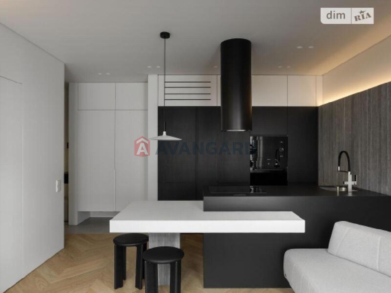 1 ��. ��������, 43/14/17 ��. �., 5/10 ������ ���� 15