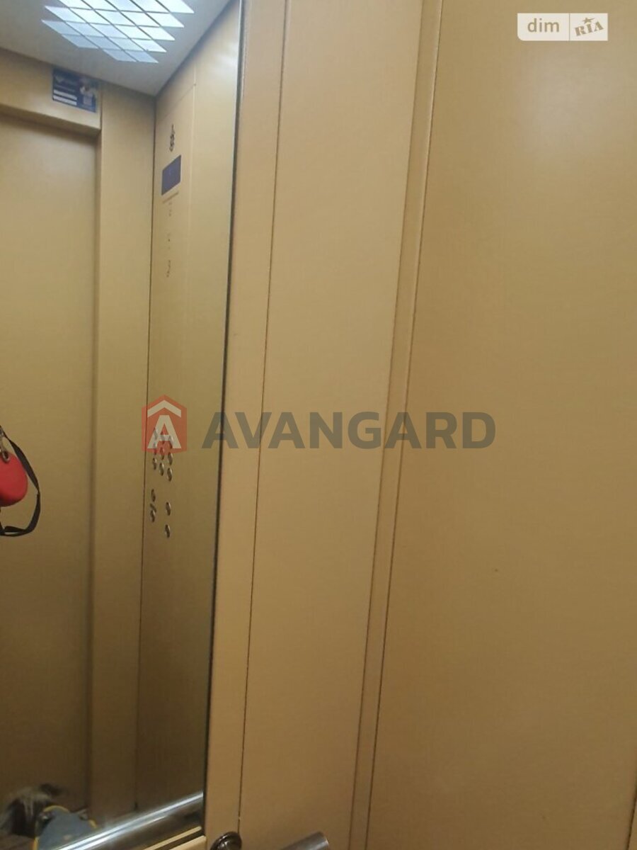 2 ����. ��������, 51/49/8 ��. �., 7/9 ���� ���� 5