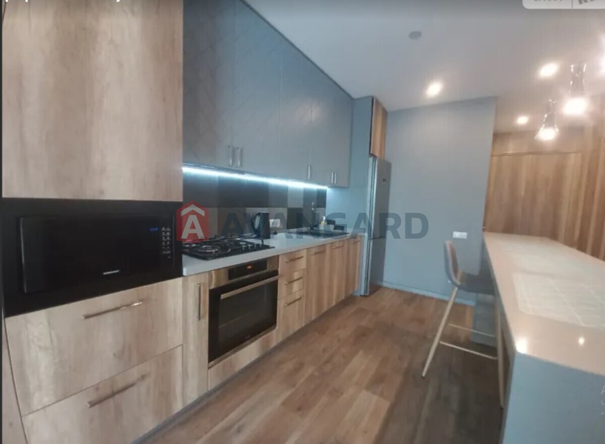 3 ��. ��������, 78/60/15 ��. �., 9/11 ������ ���� 7