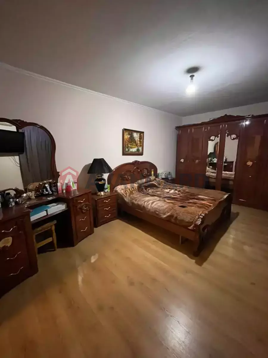 3 ����. ��������, 90/-/13 ��. �., 4/5 ���� ���� 14