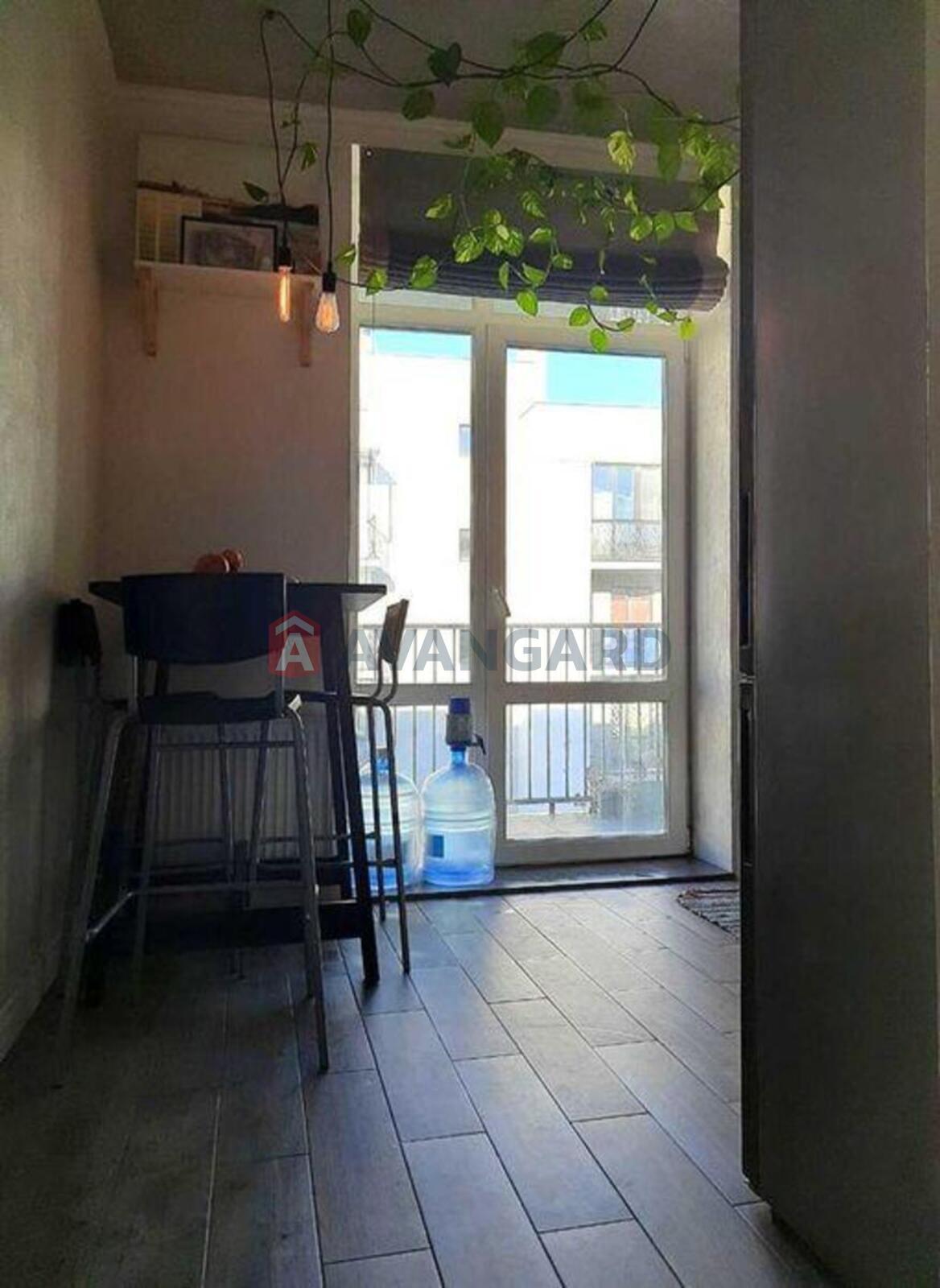 1 ��. ��������, 28/-/8 ��. �., 5/6 ������ ���� 5