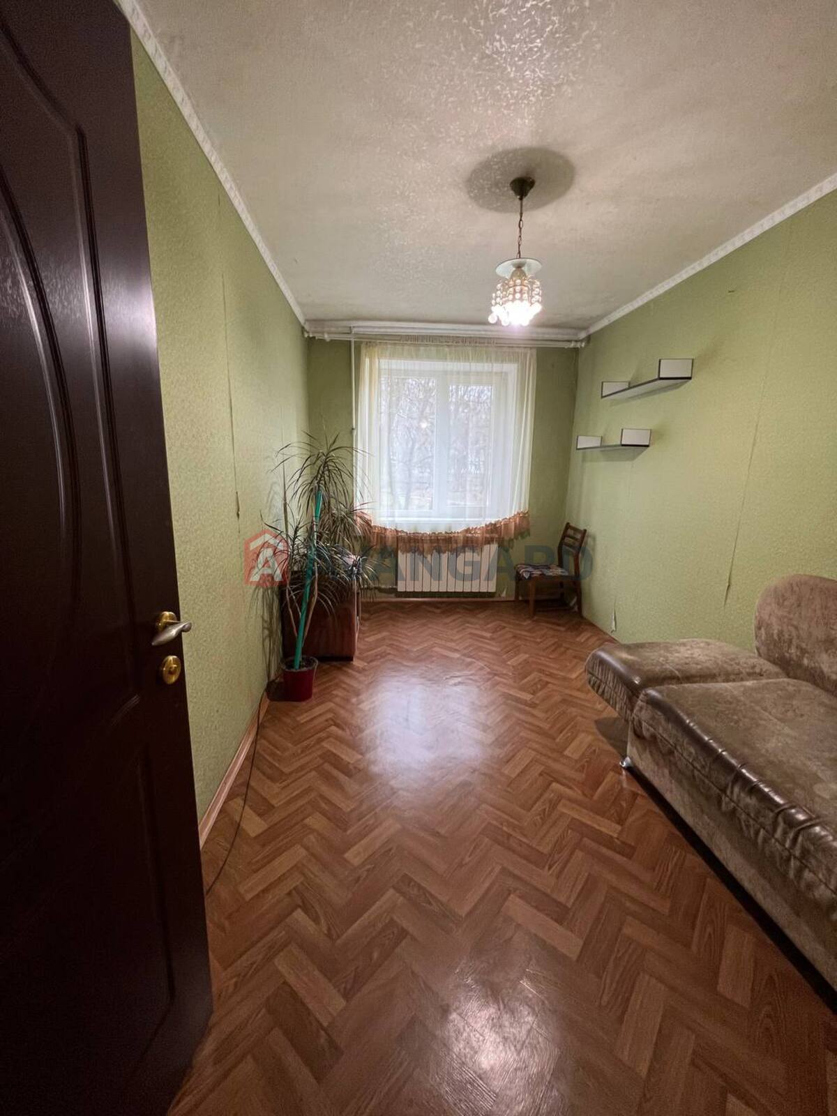 2 ��. ��������, 47,5/27,7/7,3 ��. �., 2/9 ������ ���� 6