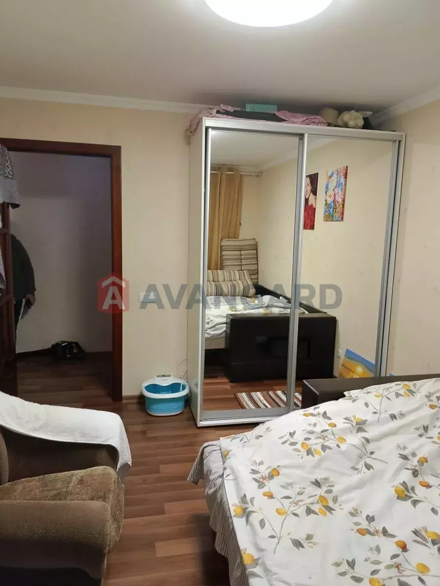 3 ��. ��������, 71/-/9 ��. �., 3/9 ������ ���� 16