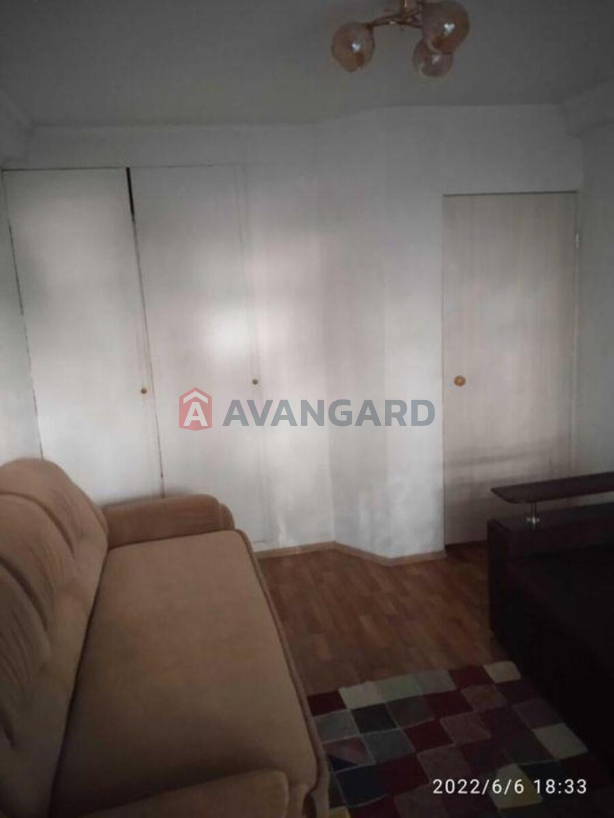 2 ��. ��������, 48/-/7 ��. �., 2/5 ������ ���� 10