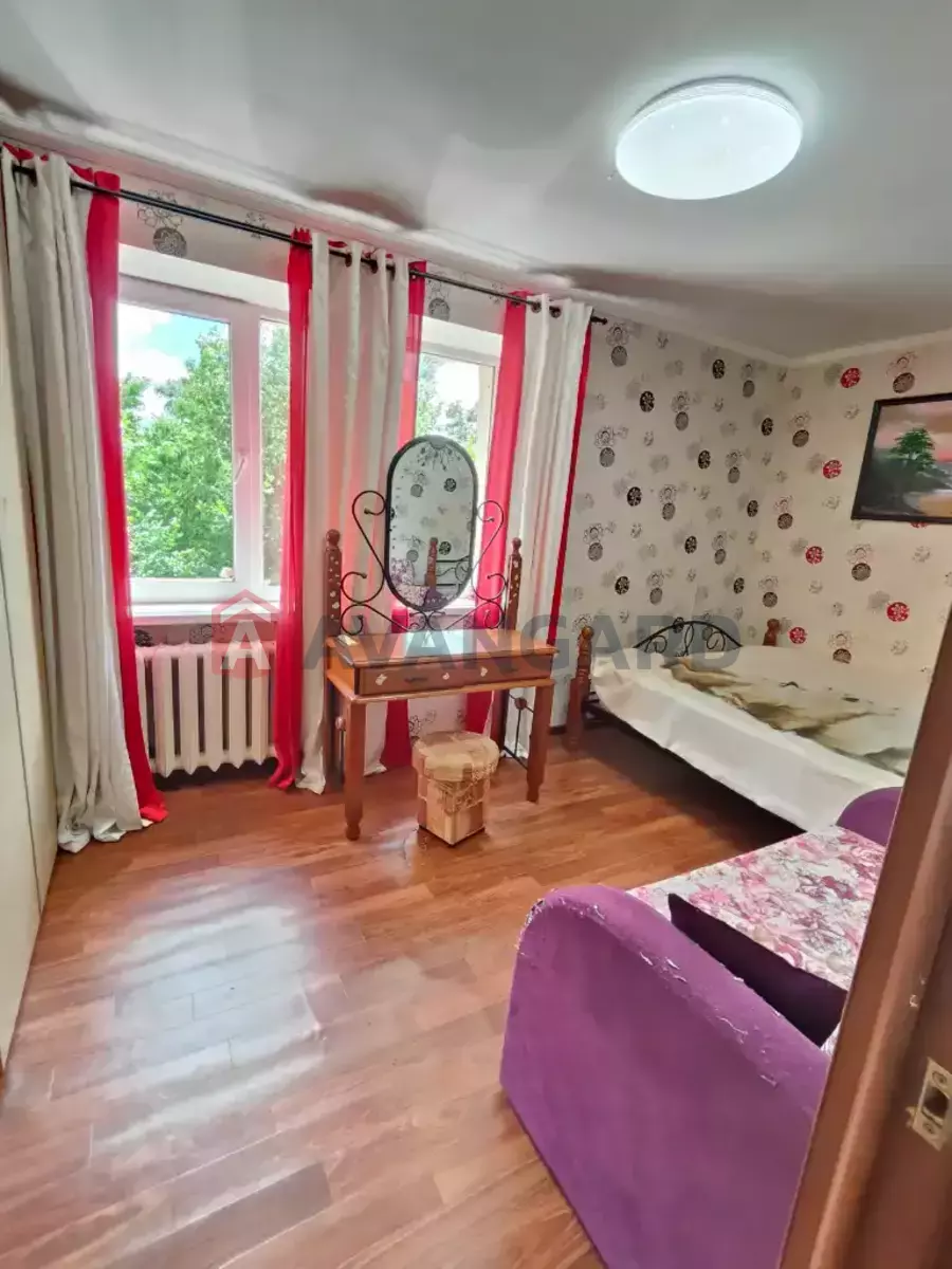 3 ��. ��������, 52/-/5 ��. �., 5/5 ������ ���� 4