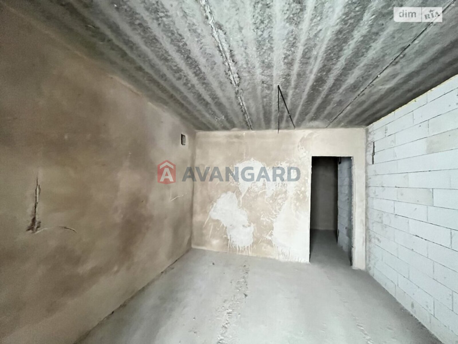 2 ��. ��������, 77/38/13 ��. �., 10/10 ������ ���� 4